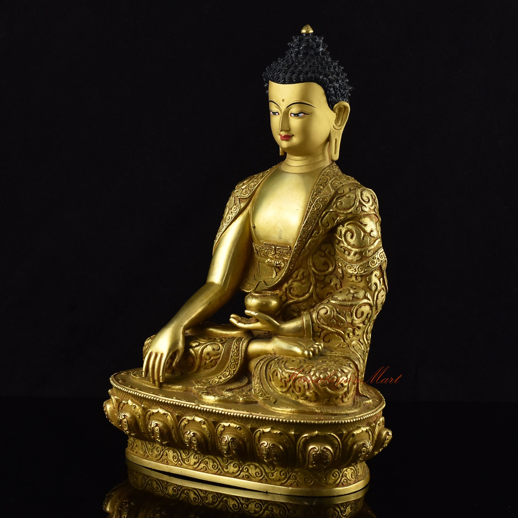 Intricately Carved Shakyamuni Buddha Statue