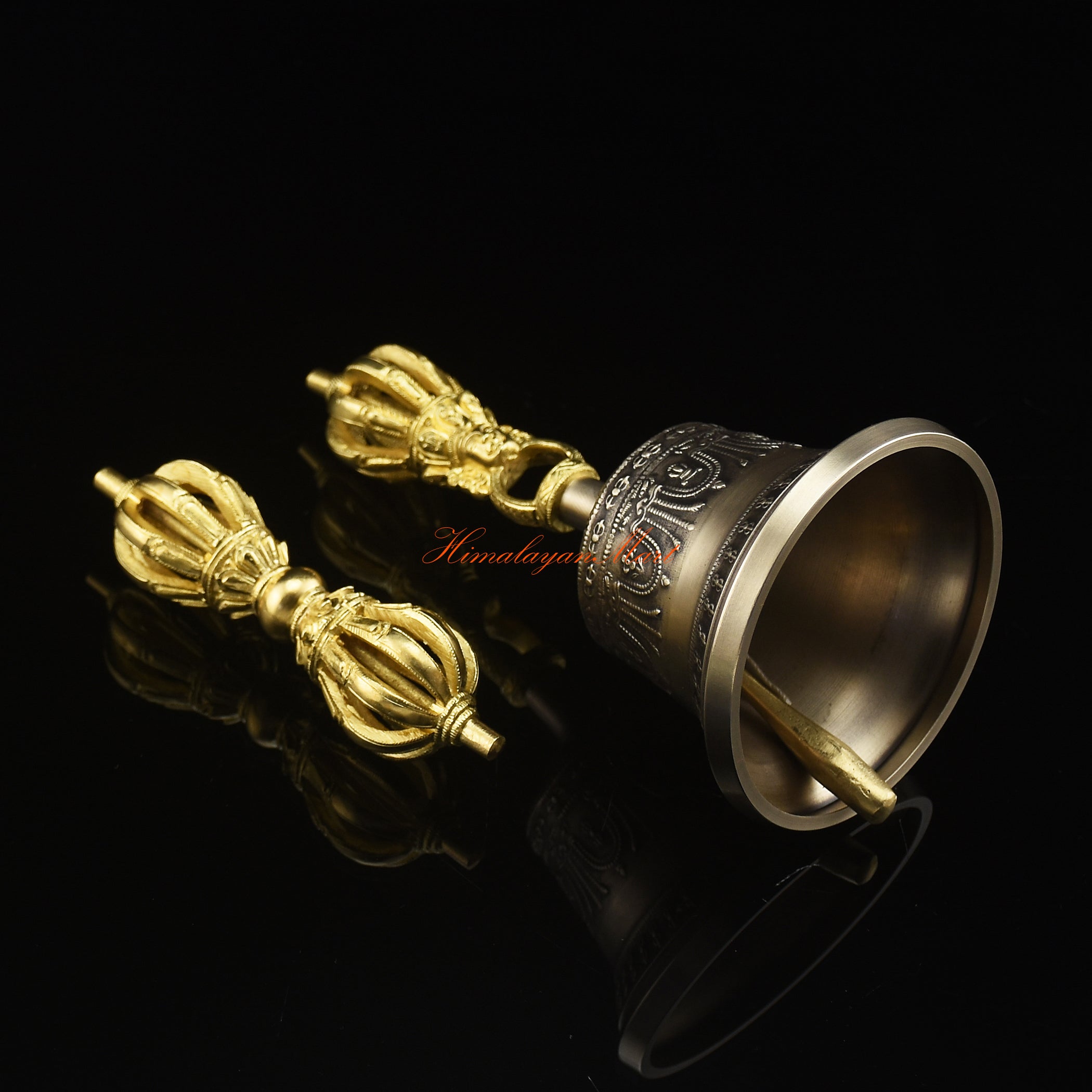 Bottom detail of gold-plated Vajra and Bell Set in five sacred metals, handcrafted in Patan Nepal