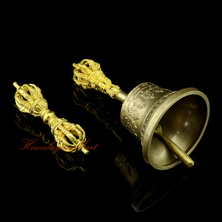 Right side view of Himalayan monastery-style vajra bell set