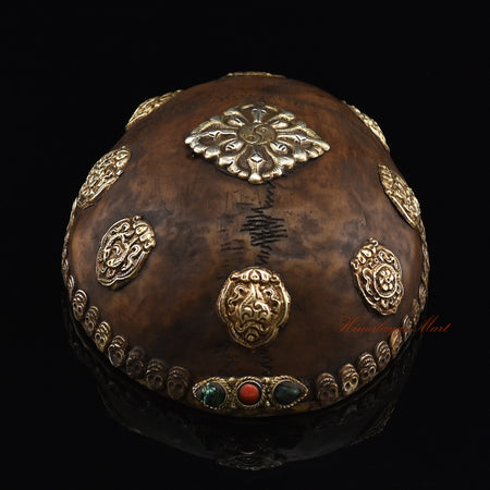 Top view of the Viswa Vajra Resin Kapala displaying the central Viswa Vajra and Eight Auspicious Symbols